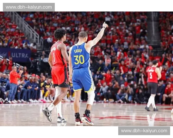 跟随NBA战队，体验热血赛场与球迷生活的双重魅力